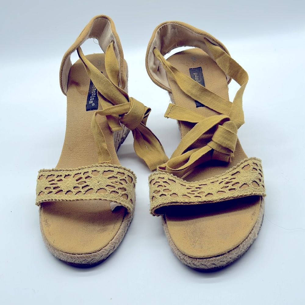 Ladies yellow/mustard coloured espadrilles, top is canvas heel is cord (jute)